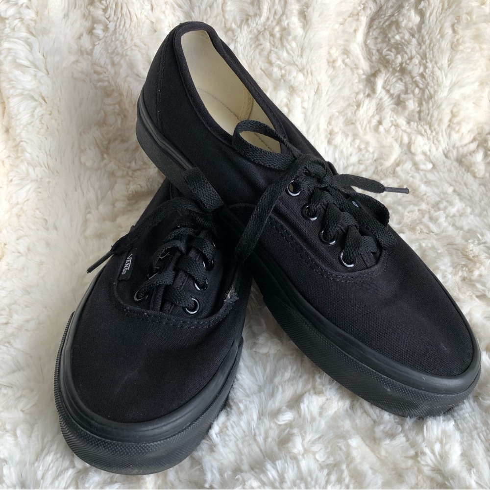 VANS Off the Wall Skate Sneakers Black Unixes Size M 6.0/ W 7.5.